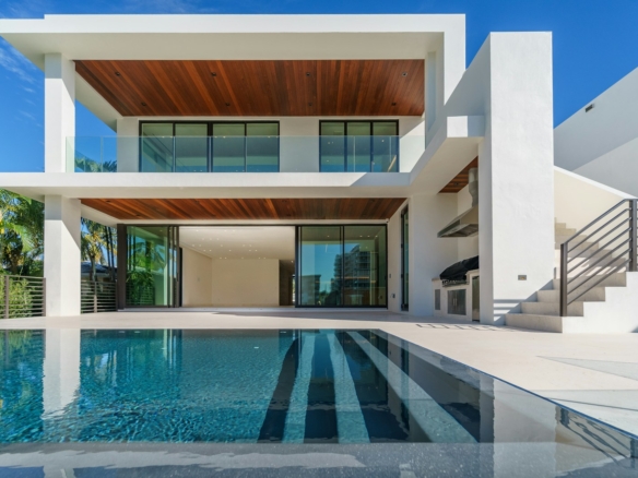 The Oasis by Emaar Ultra Luxury Grand Mansions