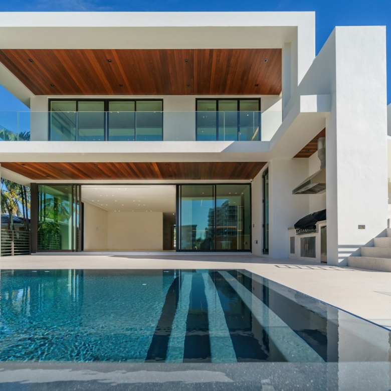The Oasis by Emaar Ultra Luxury Grand Mansions